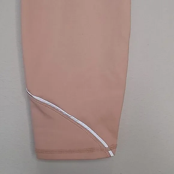 Fabletics Motion 365 Legging Size 1X - Picture 3 of 9